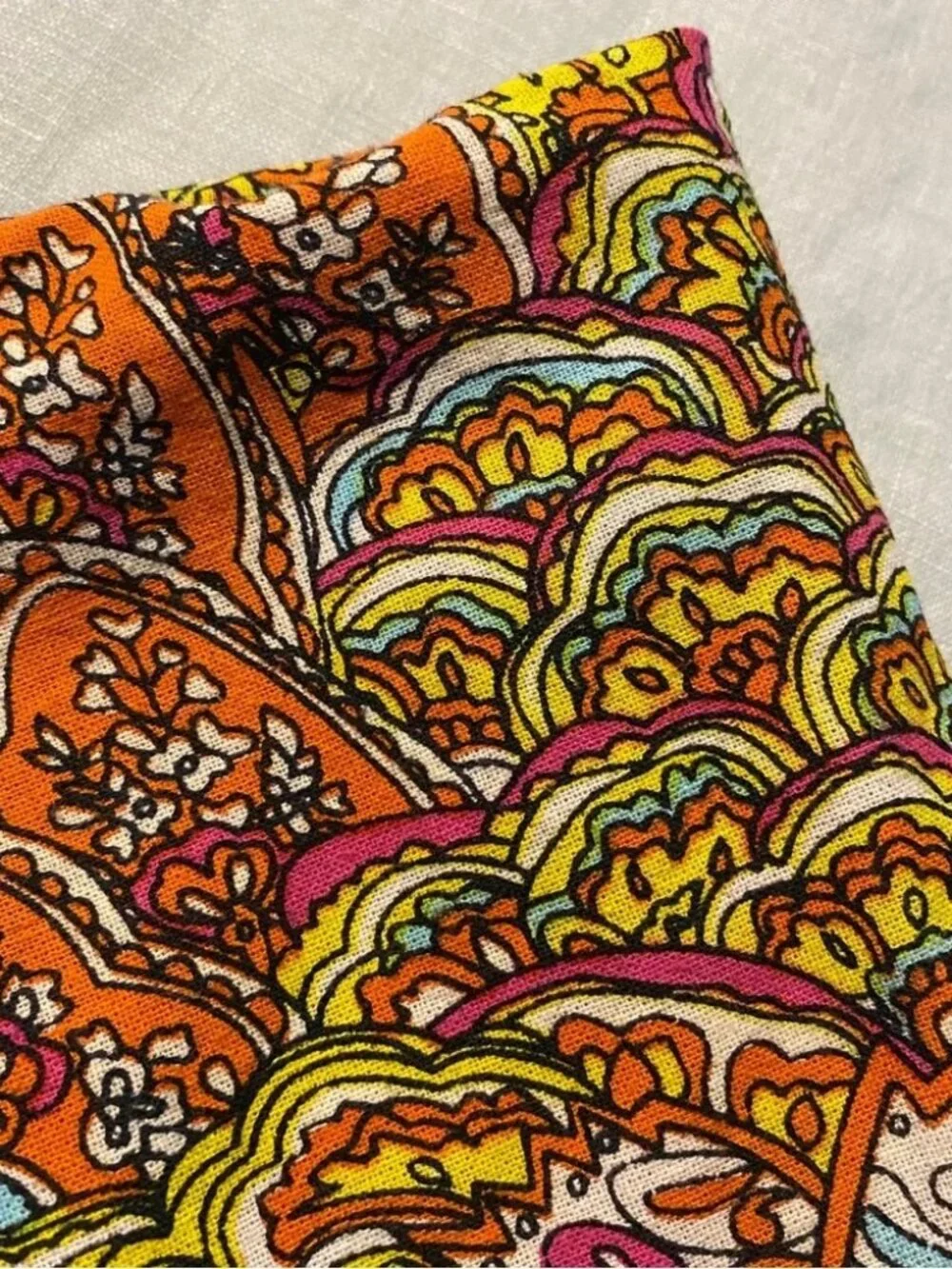 Anthropologie cotton pink orange feather print 84